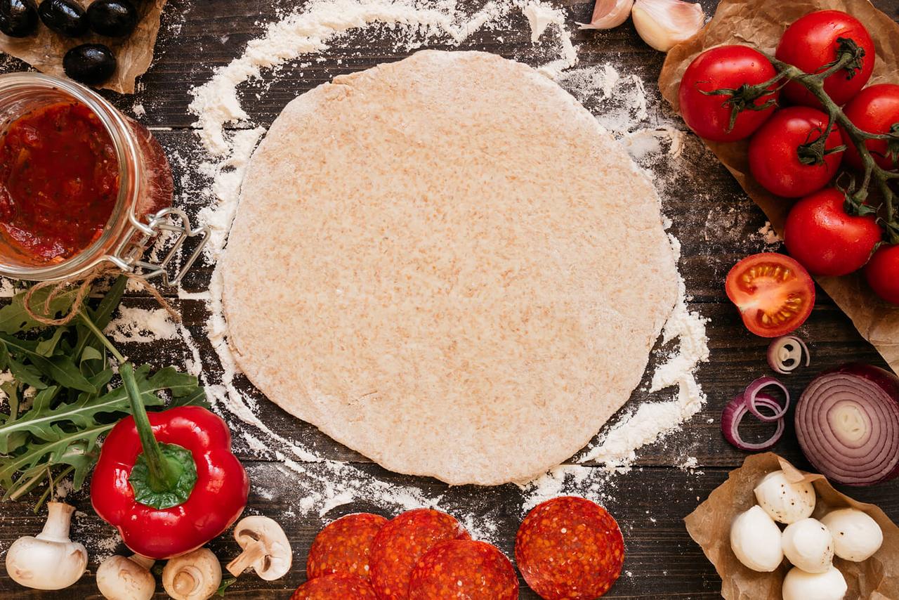 Frisch gebackene Pizza der Pizzeria Teggiano